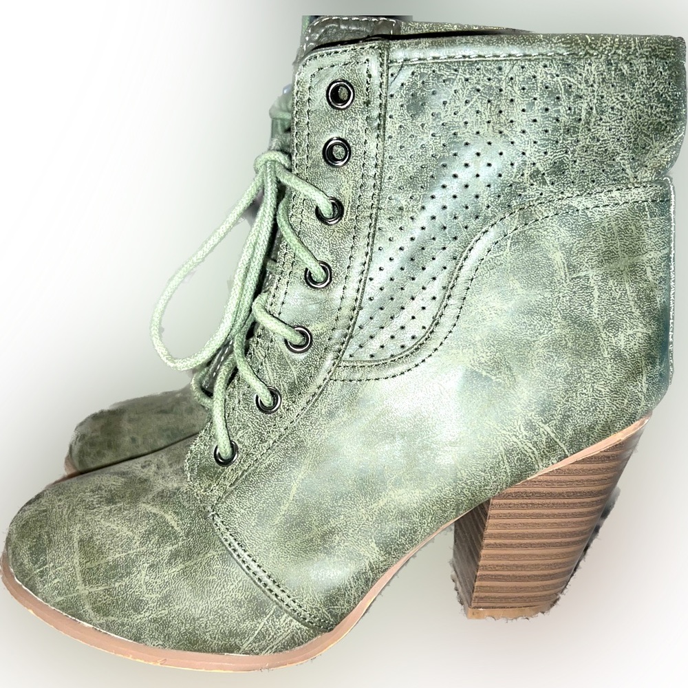 Green Lace Up Boots
